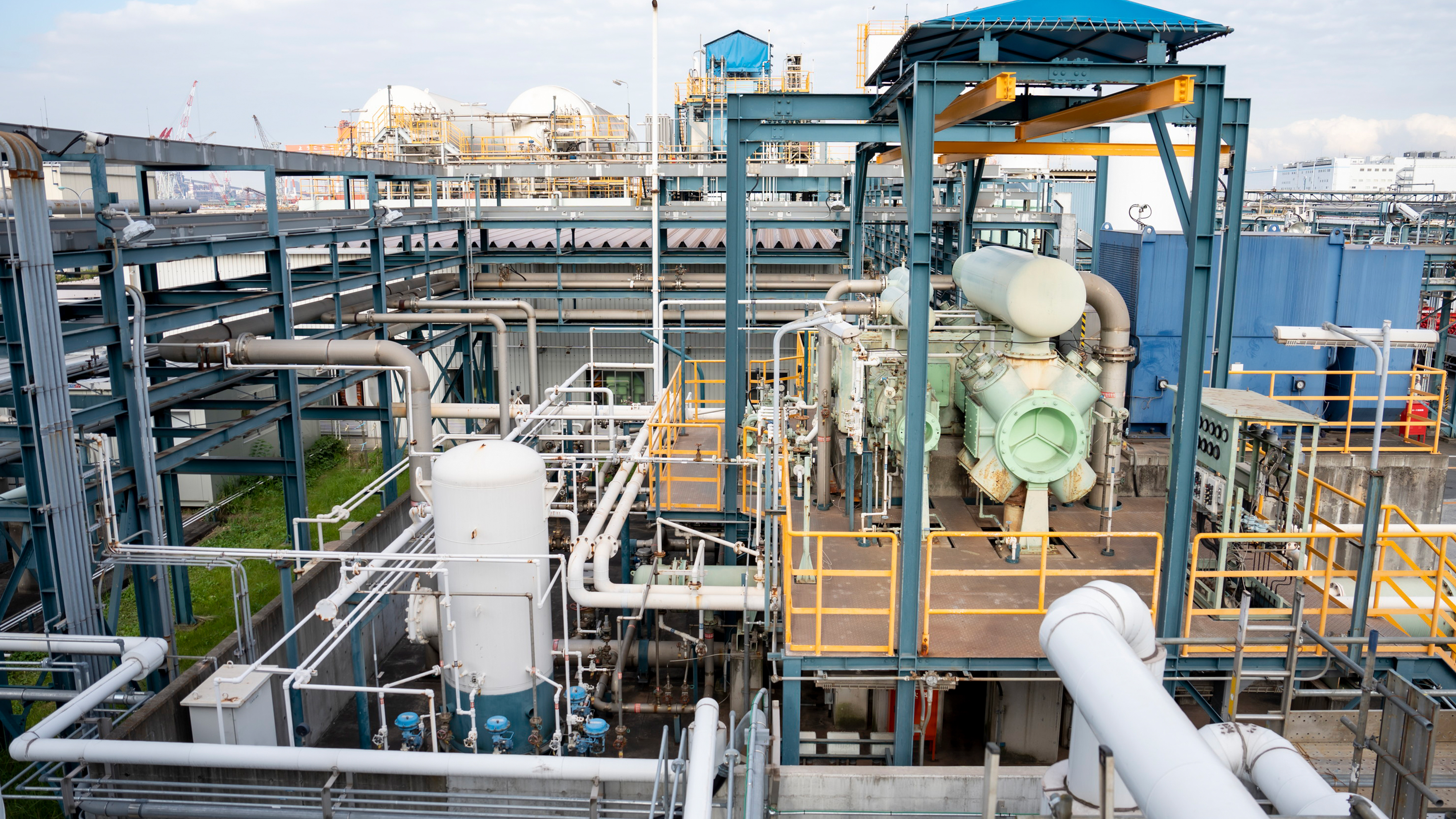 千葉工場で液化水素製造設備が稼働